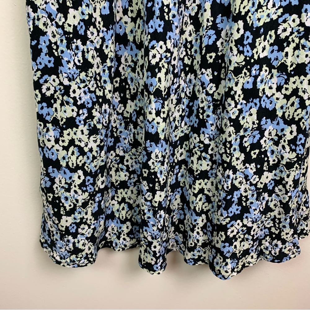 Rails Audrina Crepe Midi Dress in Midnight Meadow Floral - Picture 7 of 14